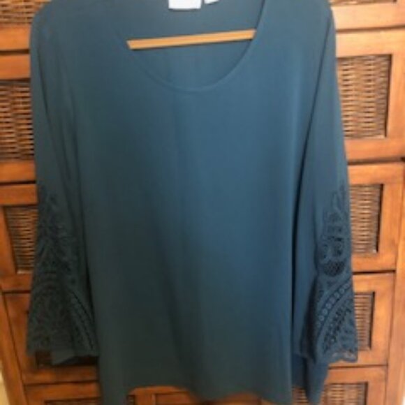 Joan Rivers Pull-Over Textured Top with Woven Lace on Bell Sleeves - Picture 1 of 12